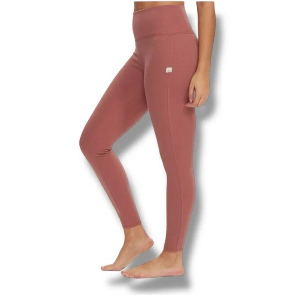 Vuori Women's Leggings in Dusty Rose - Picture 4 of 5